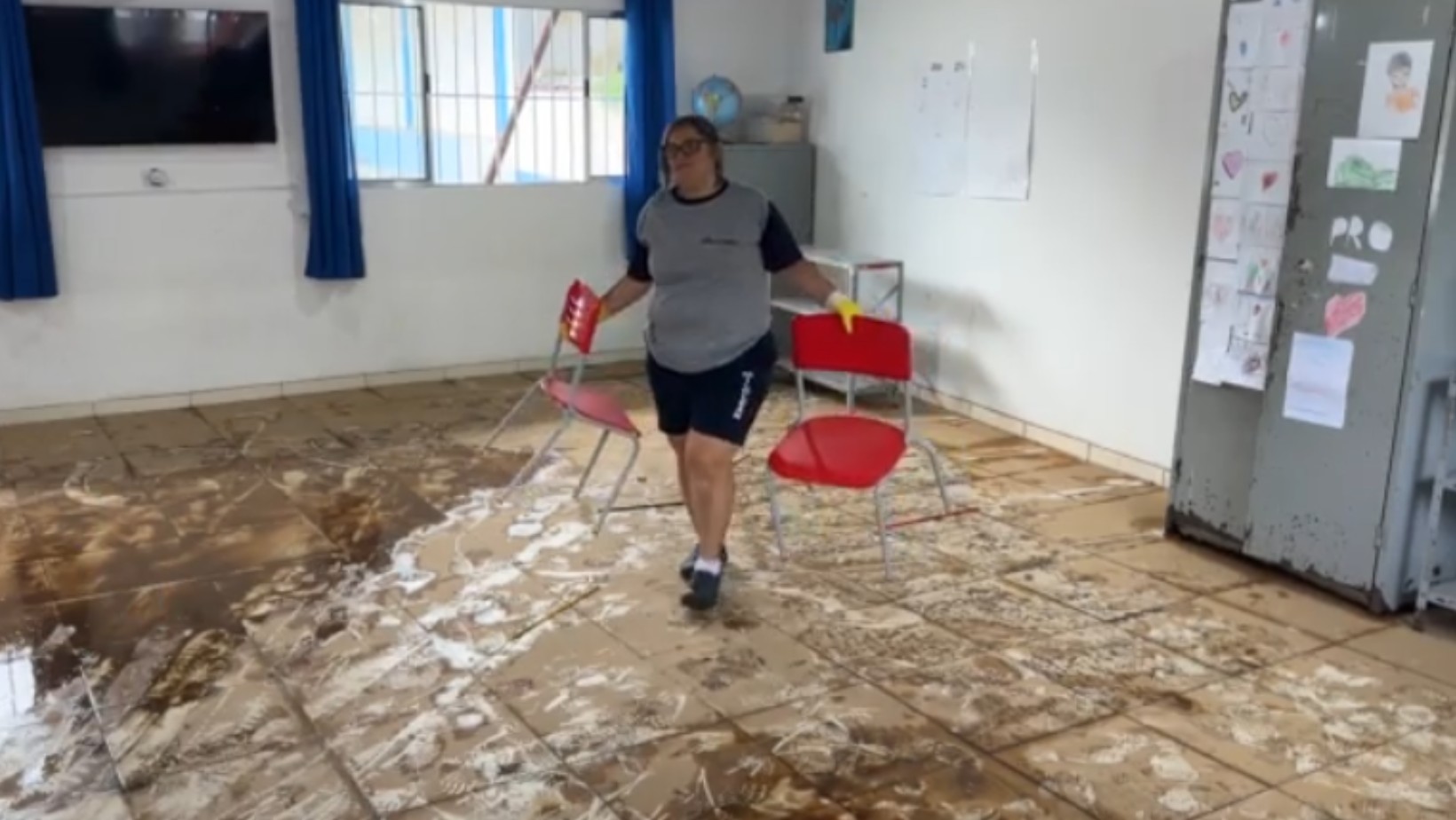 Quatro escolas de Ubatuba seguem com aulas suspensas por conta das chuvas do fim de semana