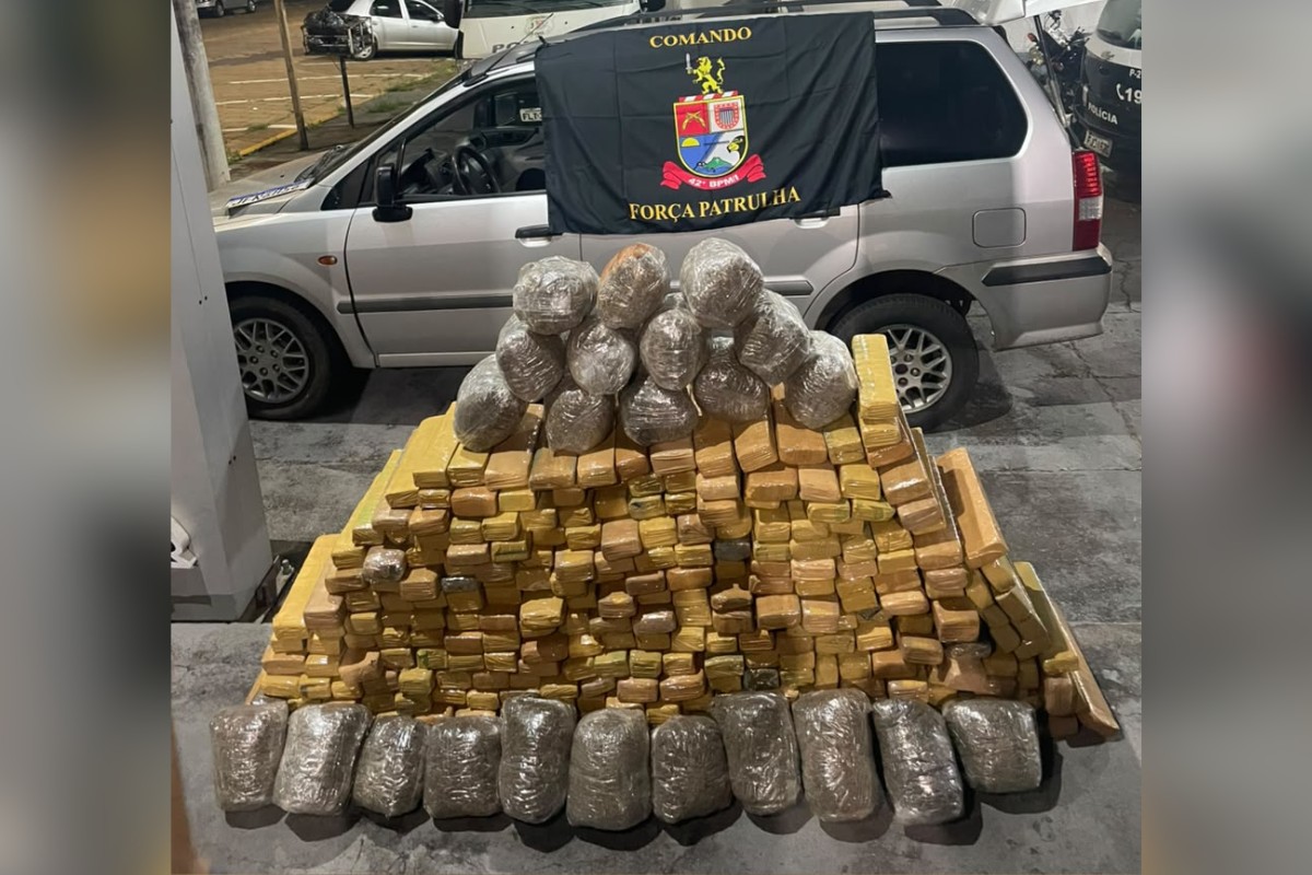 Polícia apreende maconha em carro abandonado em estrada de terra em Presidente Venceslau
