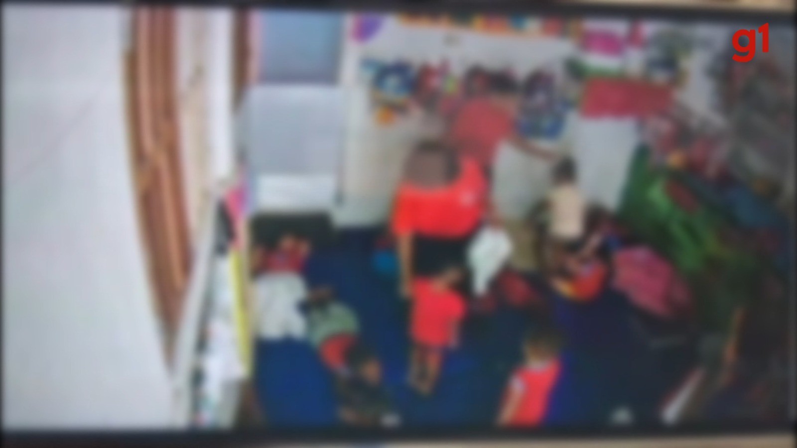 VÍDEO: Professora de creche comunitária é denunciada por agressão contra crianças no subúrbio de Salvador