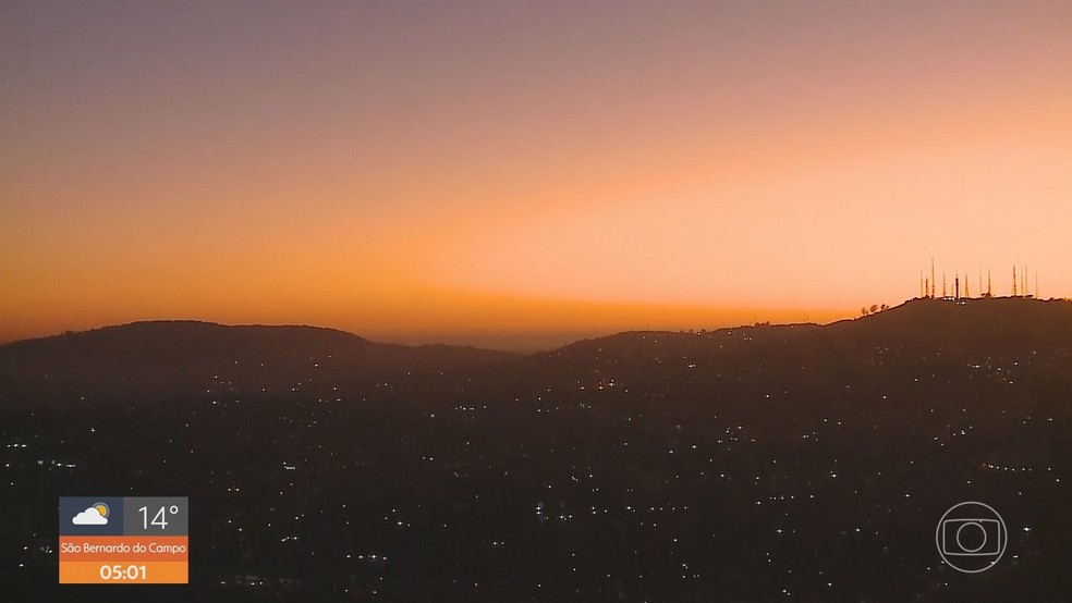 Nascer do sol em Porto Alegre. — Foto: Reprodução/Hora 1