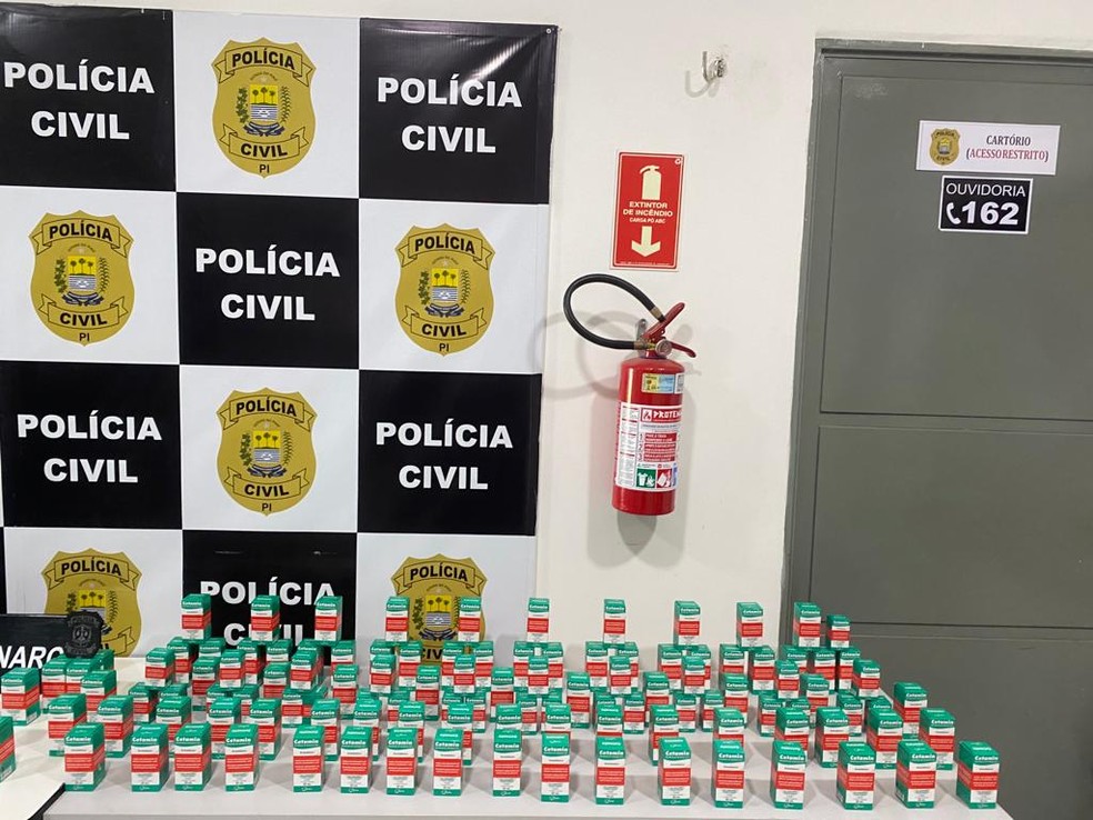 Polícia investiga pai e dois filhos donos de pet shop em Teresina suspeitos de tráfico e apreende carga de sedativos — Foto: Divulgação/PCPI