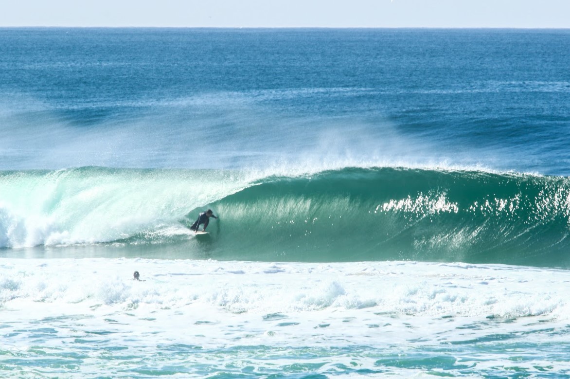 Conheça praia de Florianópolis com ondas consistentes o ano todo eleita Reserva Nacional de Surfe