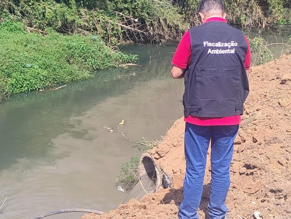 Bragança Paulista cobra R$ 108 milhões da Sabesp por extravasamento de esgoto em rios e lagos