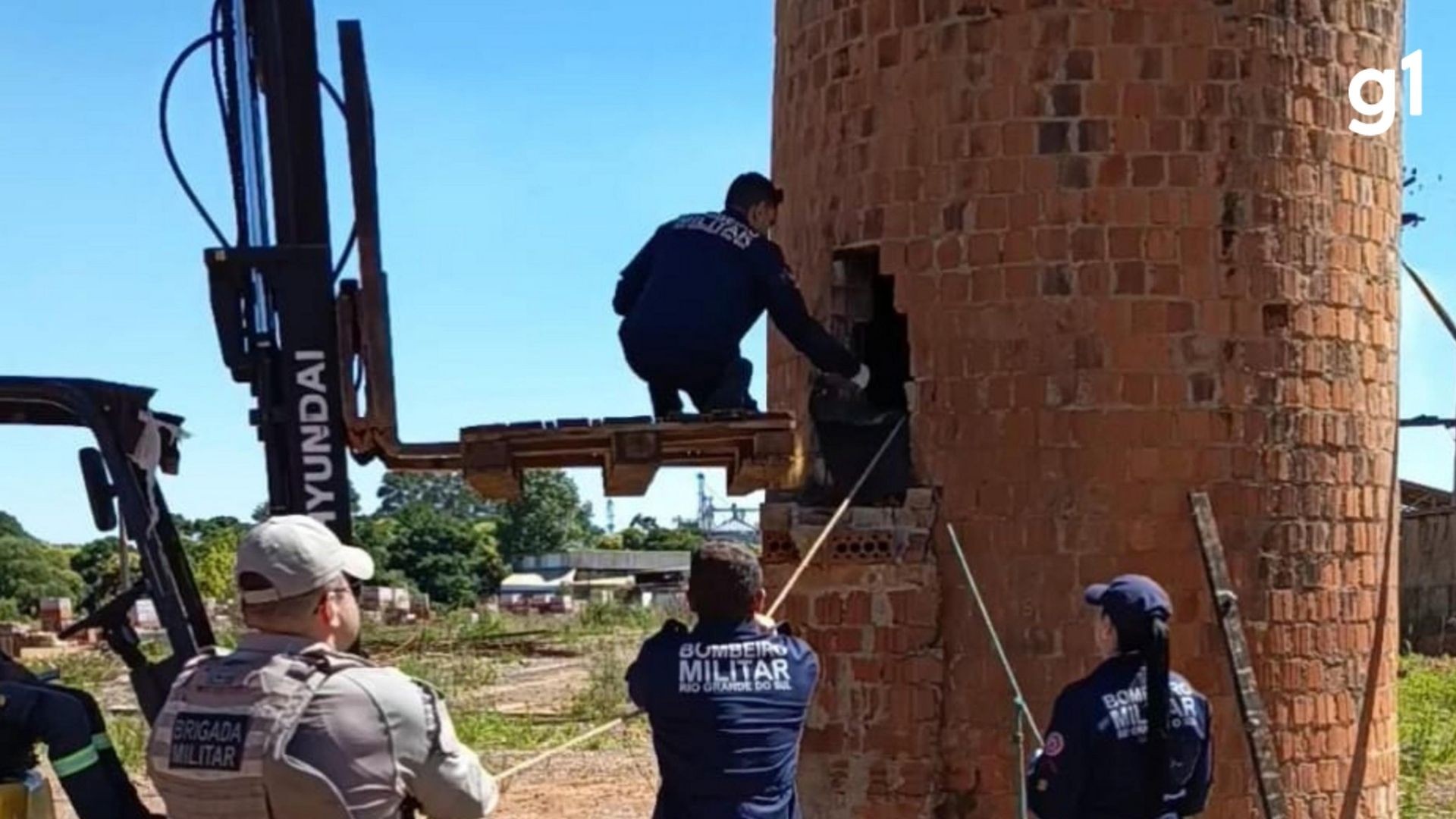 VÍDEO: homem é resgatado após ficar dois dias preso em chaminé na Serra do RS