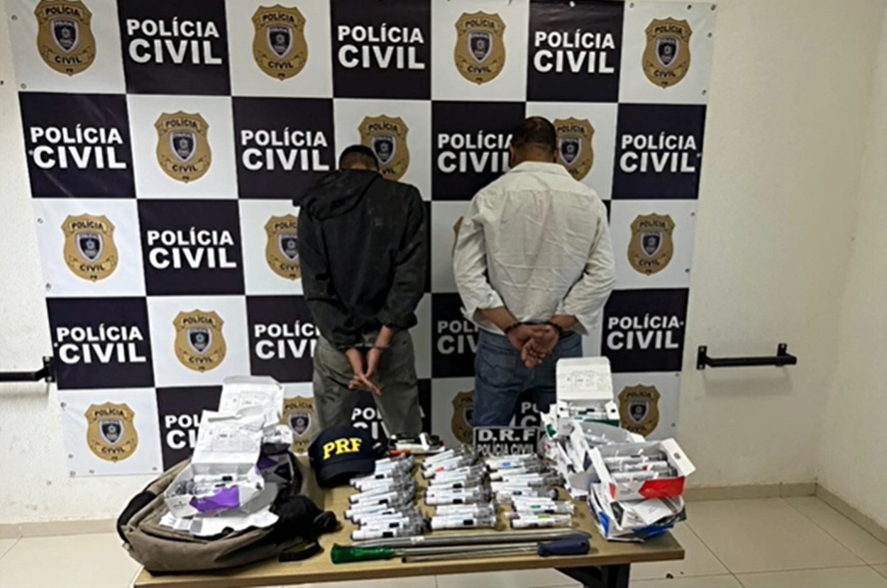 Dois homens são presos suspeitos de roubar canetas emagrecedoras em farmácias de João Pessoa 