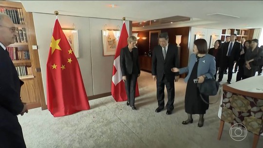 Taxas reduzidas e pausa de 90 dias: China e EUA chegam a acordo sobre tarifaço - No acordo, os dois países concordaram em modificar a taxa adicional de frete dos produtos importados. Os dois lados ainda devem continuar com negociações. 