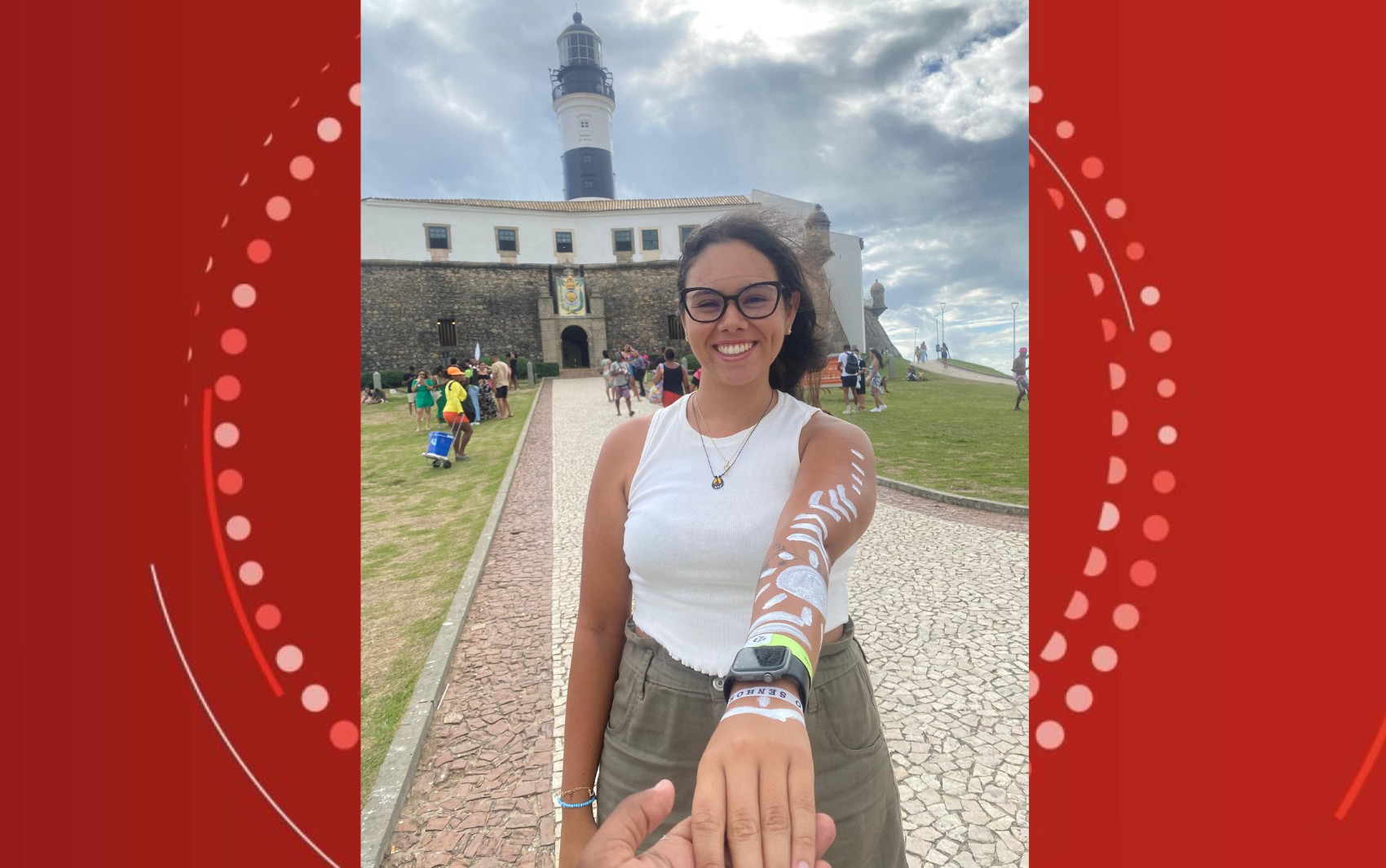 Suspeito de envolvimento na morte de jovem a tiros em destino turístico da Bahia é preso