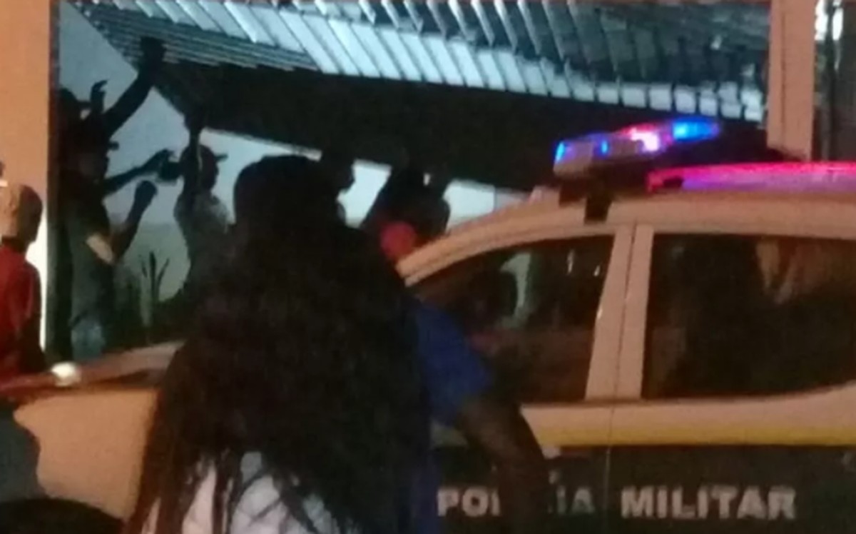 Apenas um dos seis acusados de invadir delegacia no Acre para matar