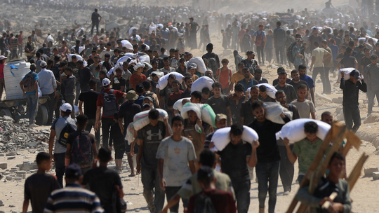 Netanyahu diz que Israel continuará guerra em Gaza 'até a vitória completa' em meio a pausa para entrada de ajuda humanitária
