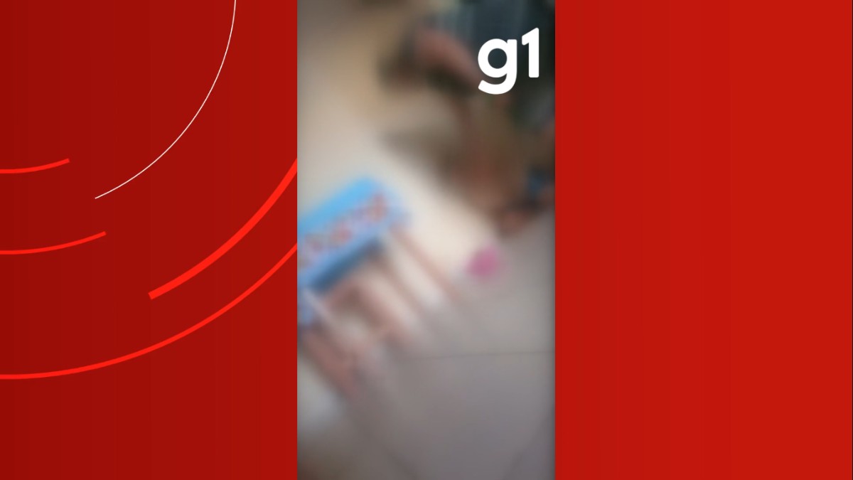 VÍDEO: criança é obrigada a se comportar como cachorro por mulher de avô em MT