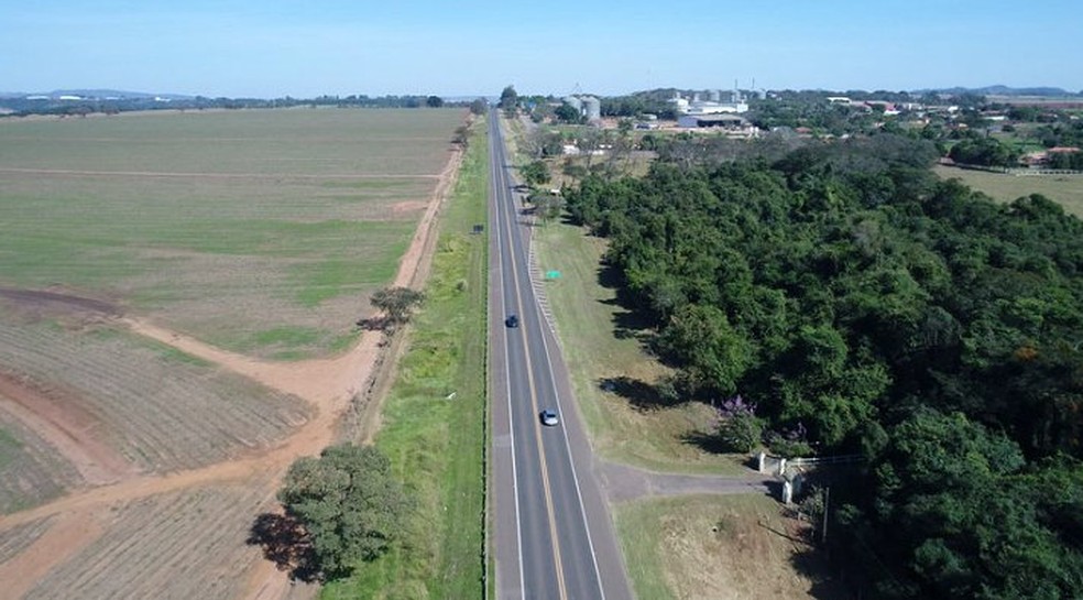 Arteris Intervias inicia construção de faixa adicional na SP-215 em Descalvado — Foto: Arteris Intervias/Divulgação