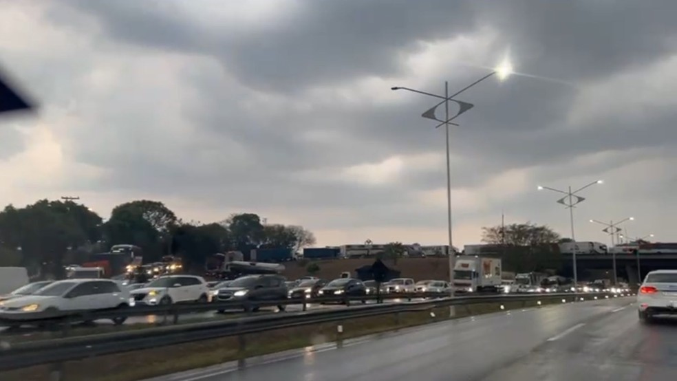 Chuva registrada em São José do Rio Preto (SP) — Foto: Reprodução/WhatsApp
