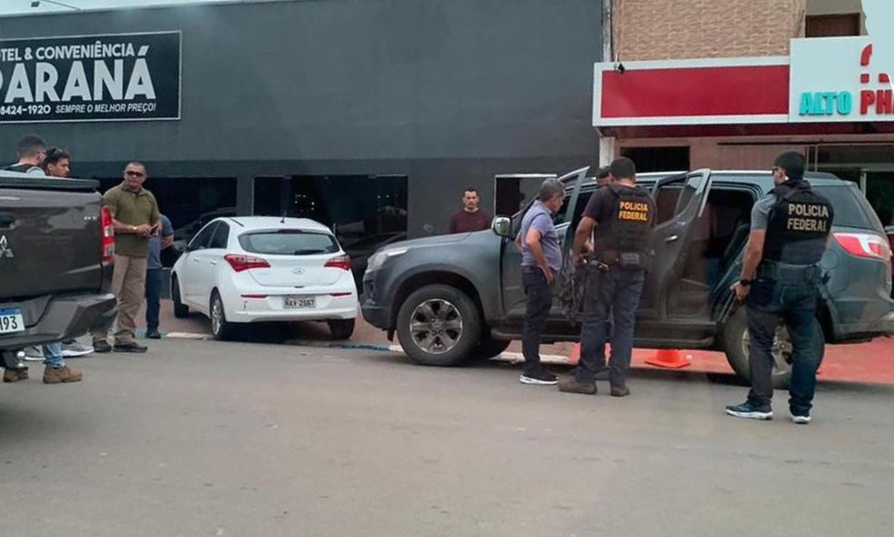 Senador Mecias de Jesus (Republicanos) &eacute; abordado pela Pol&iacute;cia Federal (PF) &mdash; Foto: Reprodu&ccedil;&atilde;o/Redes sociais