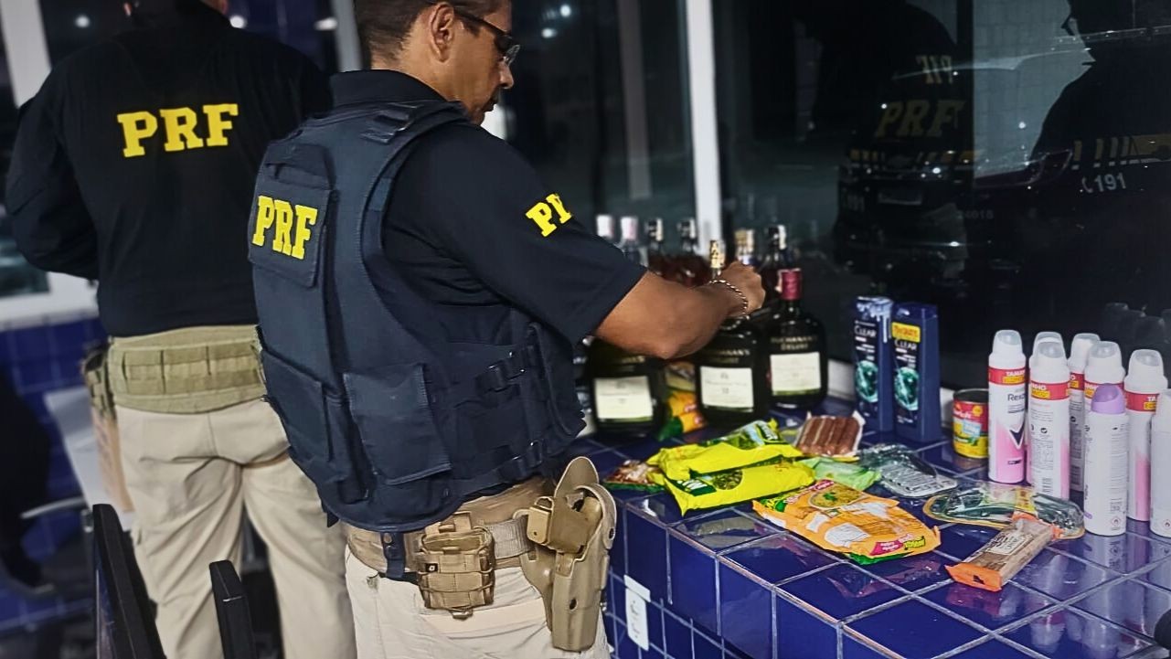 Trio suspeito de série de roubos em Aracaju é preso pela PRF em São Cristóvão