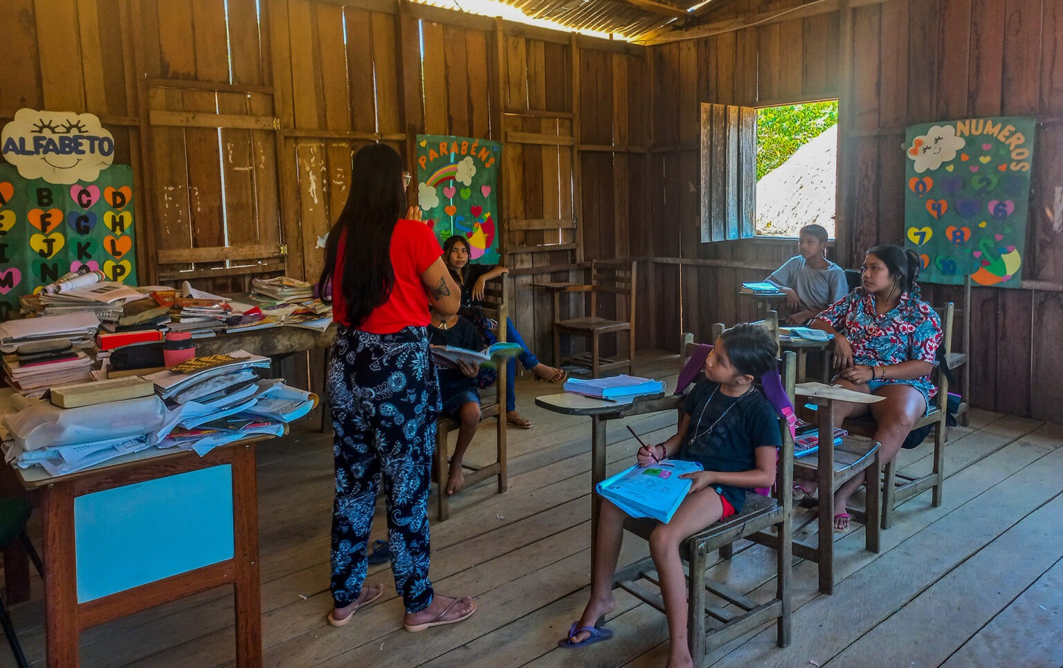 Ministério Público Federal cobra município do Amazonas por falta de professores e merendas em comunidades indígenas