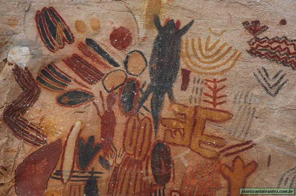 Detalhe de grafismos rupestres em paredão do Parque Nacional Cavernas do Peruaçu, Minas Gerais — Foto: José Israel Abrantes