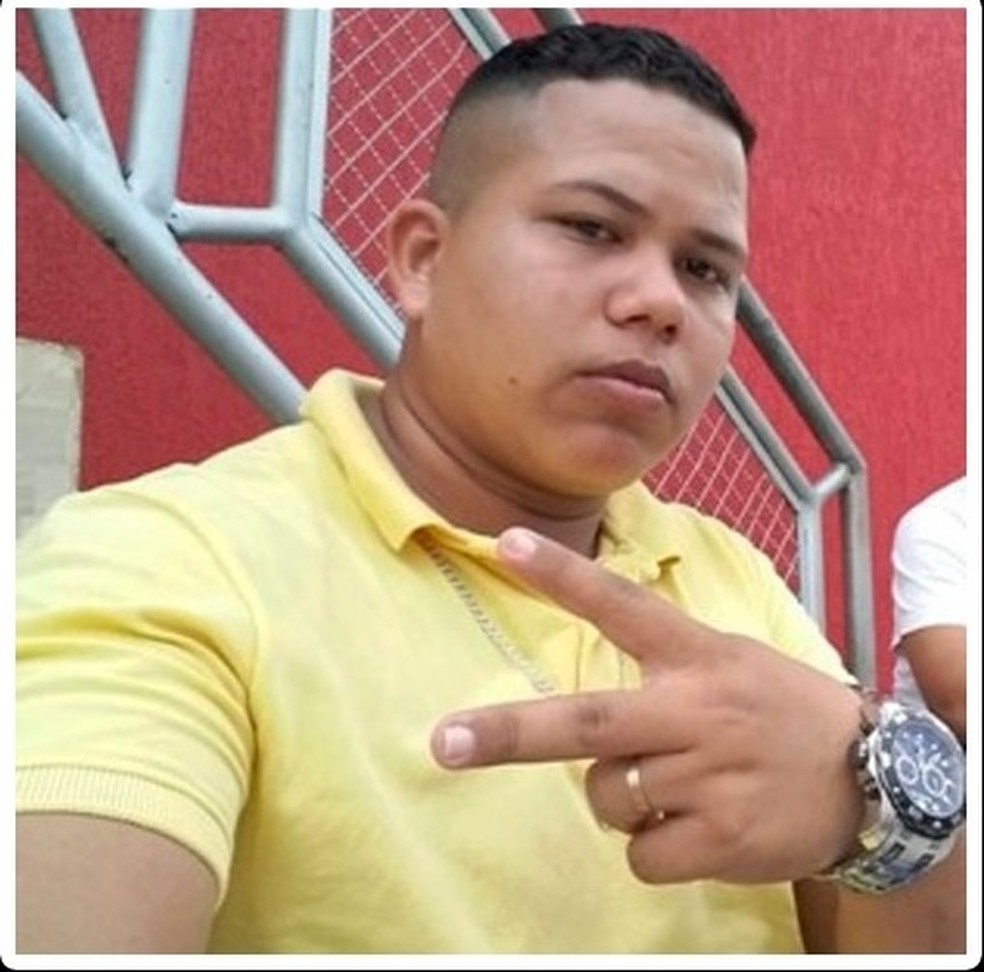 Cristian Lima da Silva Rocha, o Jhow, está foragido em Porto Velho — Foto: PC-RO
