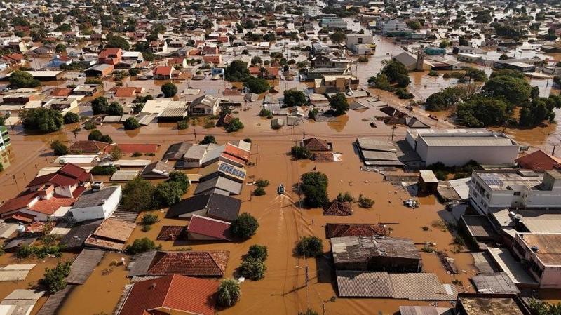 Amazonenses afetados pelas enchentes no RS relatam apreensão para próximos dias: 'estamos em compasso de espera'