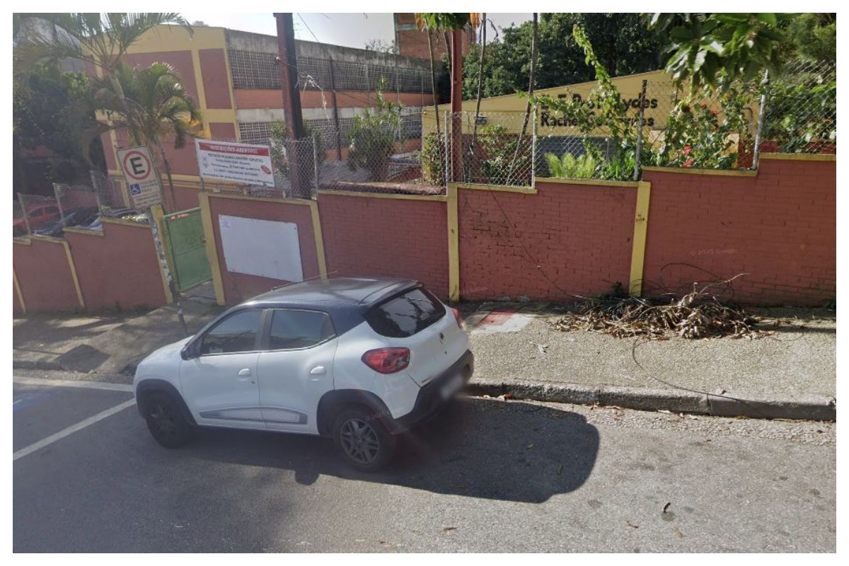 Discussão de trânsito em frente a colégio eleitoral no ABC deixa uma pessoa baleada na perna