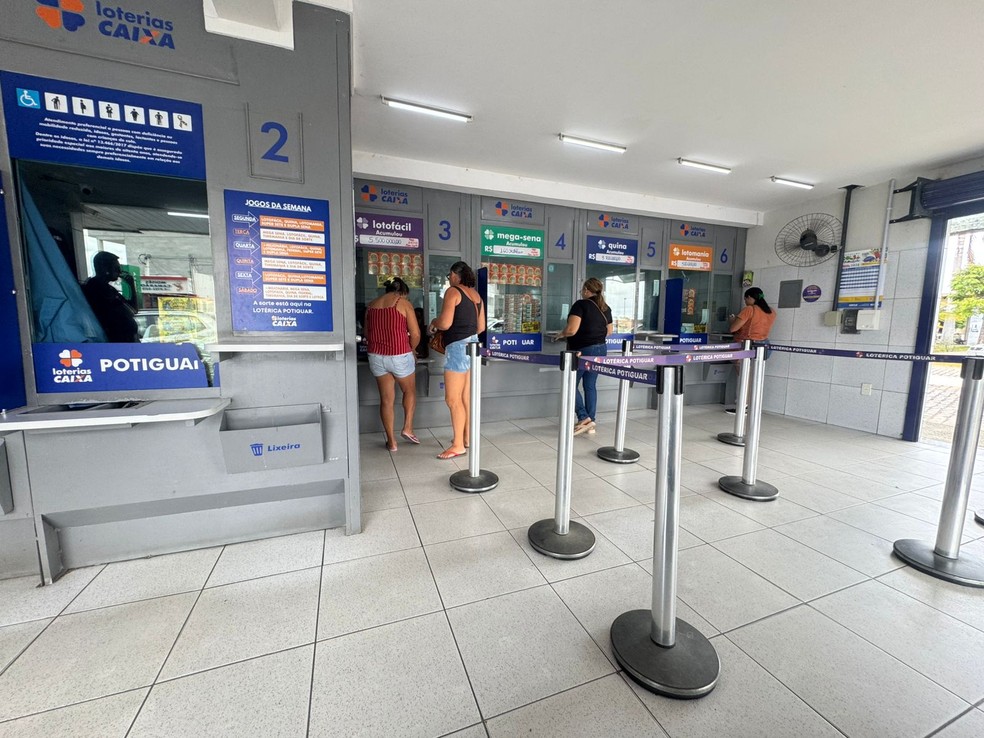 Lotérica de Currais Novos ganhou três prêmios no mesmo concurso da Lotomania — Foto: Karol Cunha/Cedida