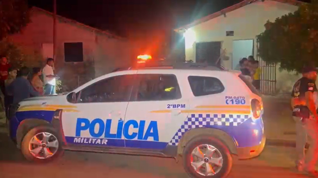 Adolescente de 16 anos é encontrado morto ao lado de casa