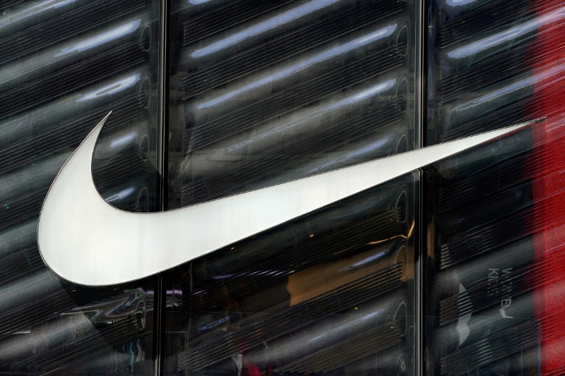 Ações da Nike disparam 17%, após empresa anunciar que vai reduzir produção na China para fugir do tarifaço de Trump