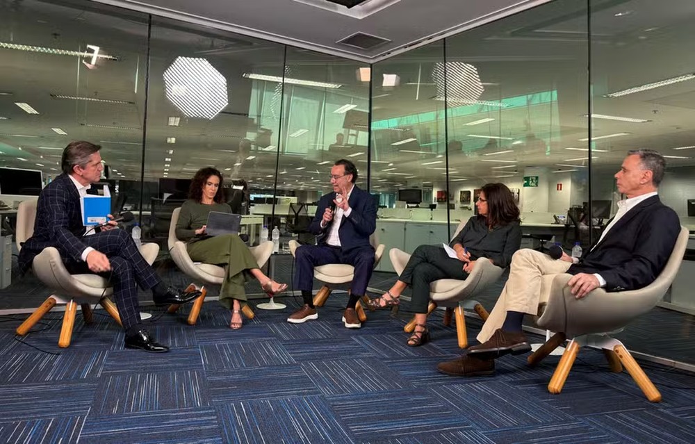 Augusto Cury participa de sabatinas com jornalistas sobre propostas para a Presidência em 2026