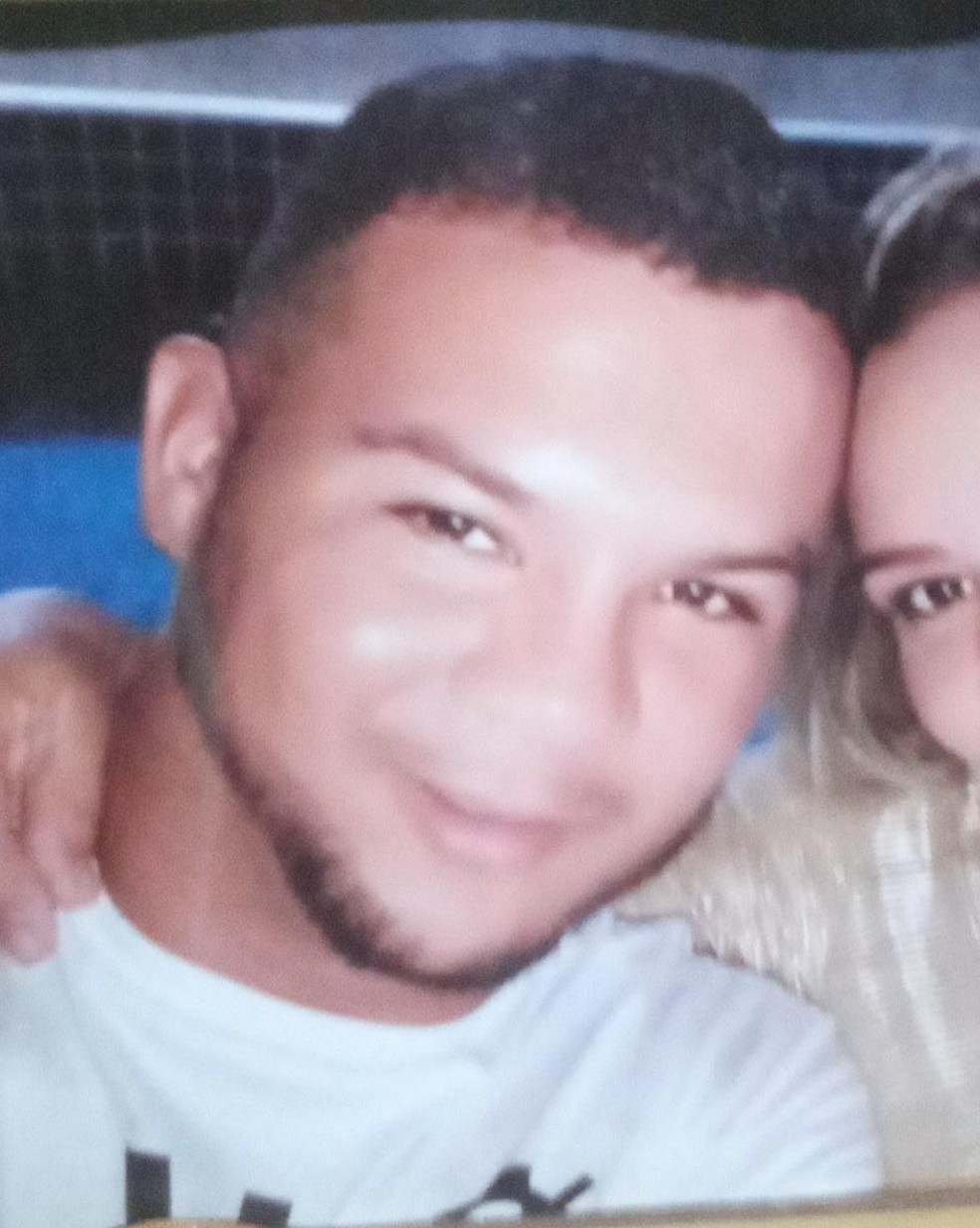 Noel Marques da Silva Junior, 33 anos, foi morto por dois homens que invadiram a casa dele, em Cuiabá — Foto: Arquivo pessoal