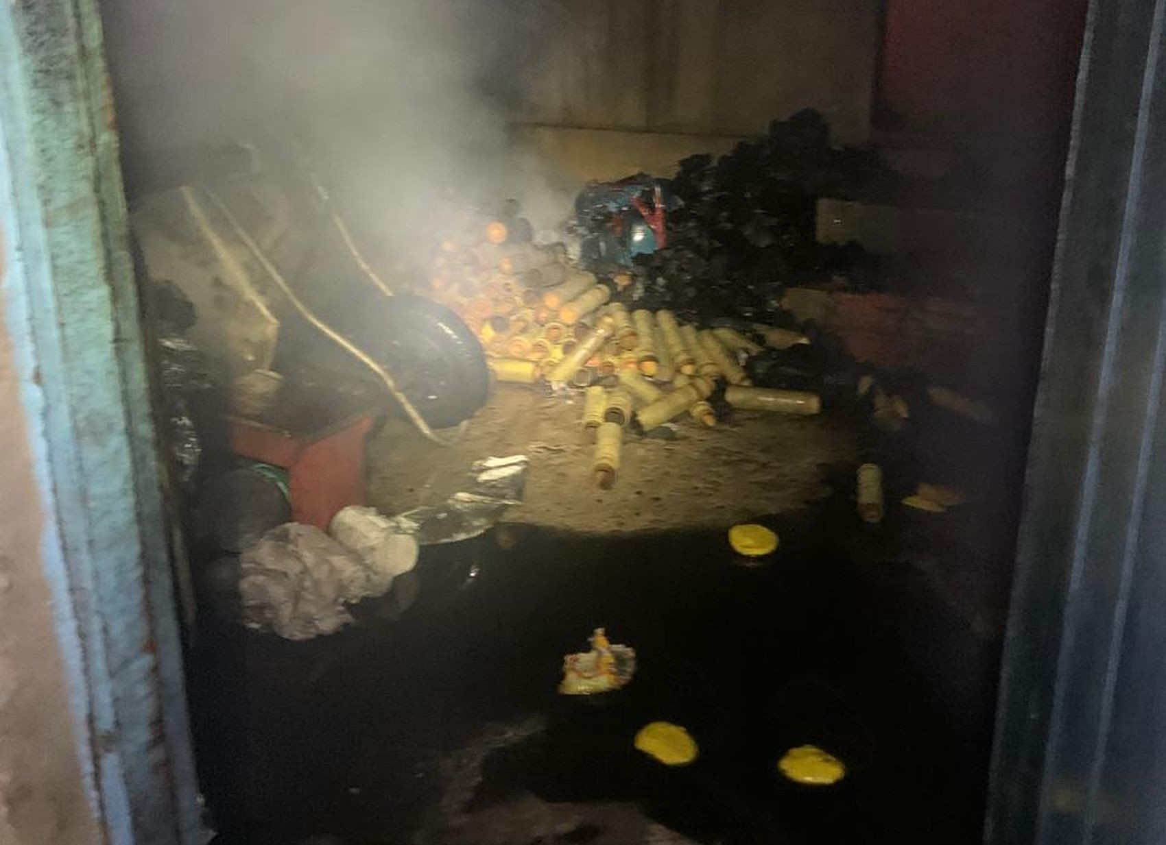 Incêndio em barracão de fogos em Estância deixa uma pessoa ferida