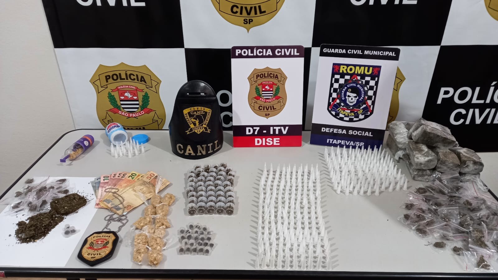 Operação conjunta prende três suspeitos de tráfico de drogas em Itapeva