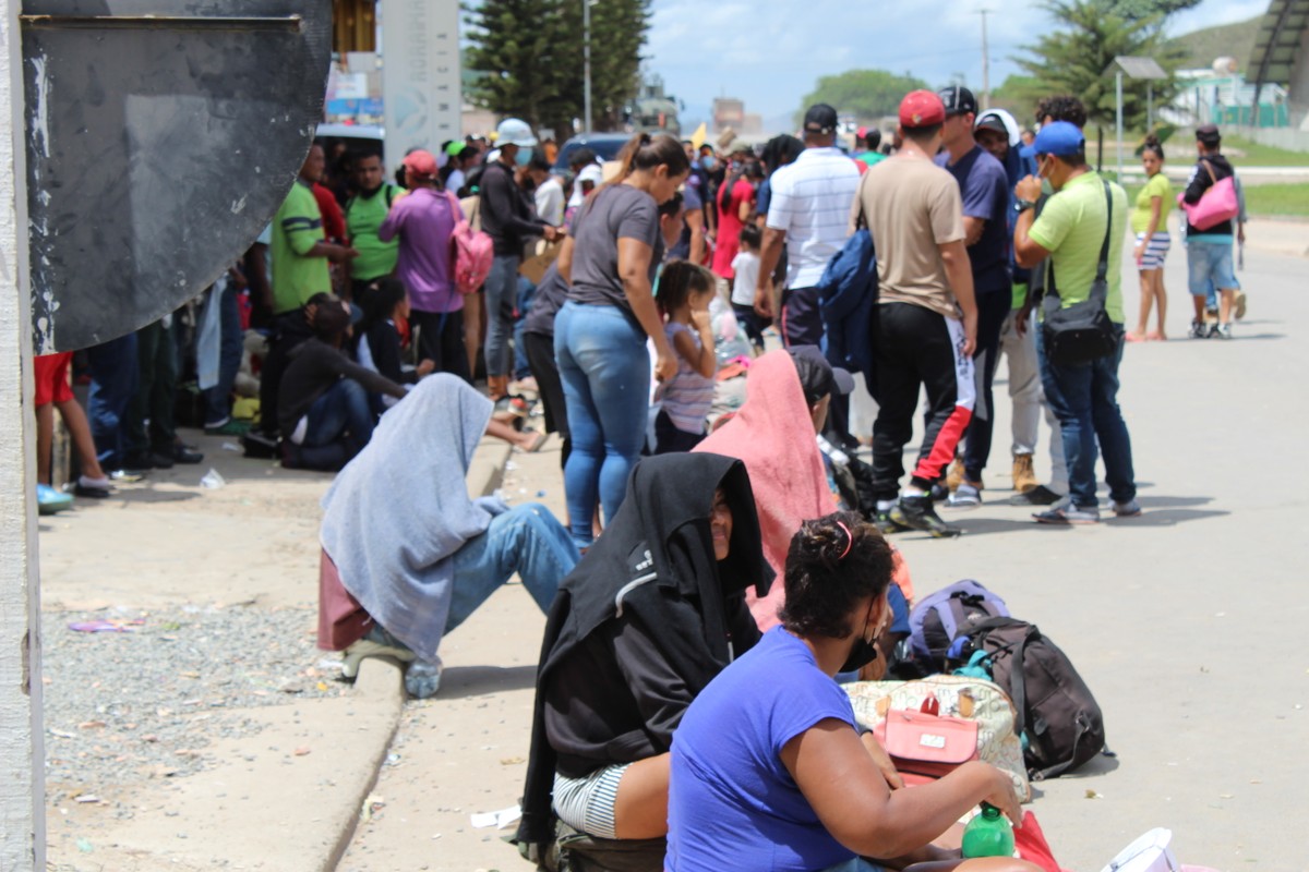 Como o Brasil lida com a entrada de refugiados e o que é possível fazer ...