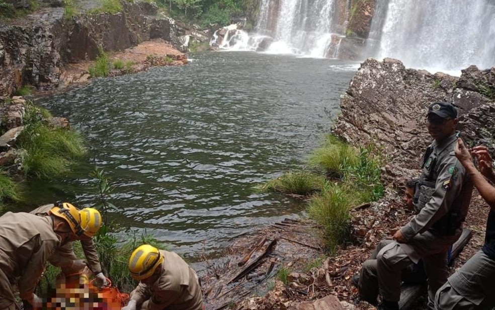 Cachoeira em que turista morreu aps escorregar e se afogar, na Chapada dos Veadeiros  Foto: Divulgao/Corpo de Bombeiros