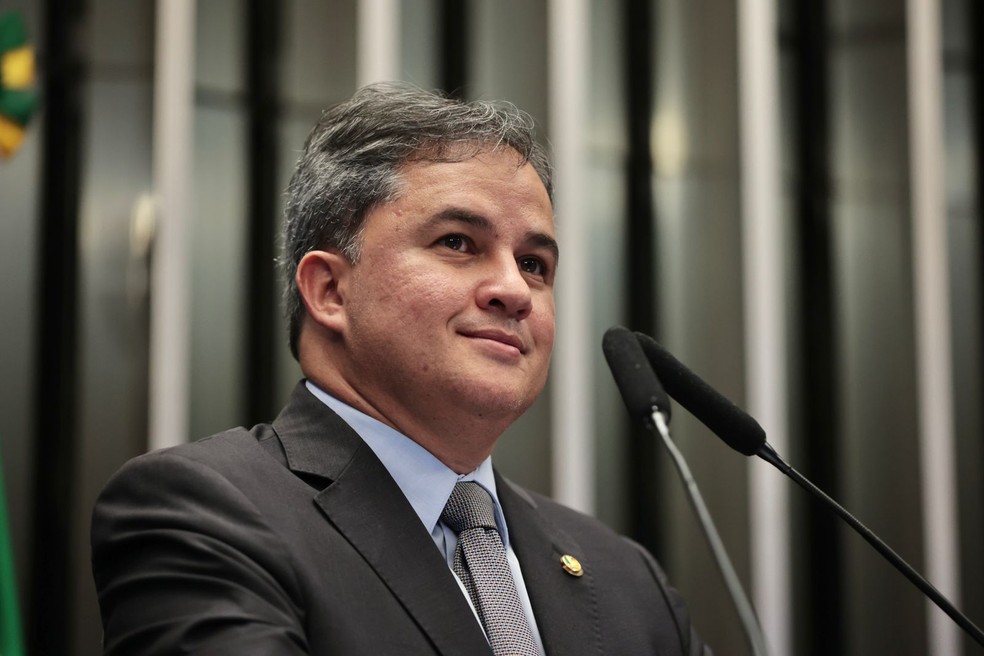 O senador Efraim Filho (PL) &mdash; Foto: Linderlandio Barbosa