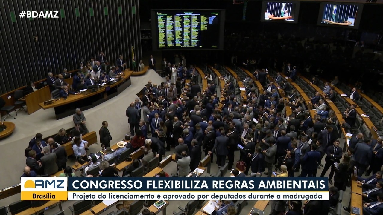 Projeto que flexibiliza regras ambientais inclui texto com dispensa de licença para reconstrução da BR-319