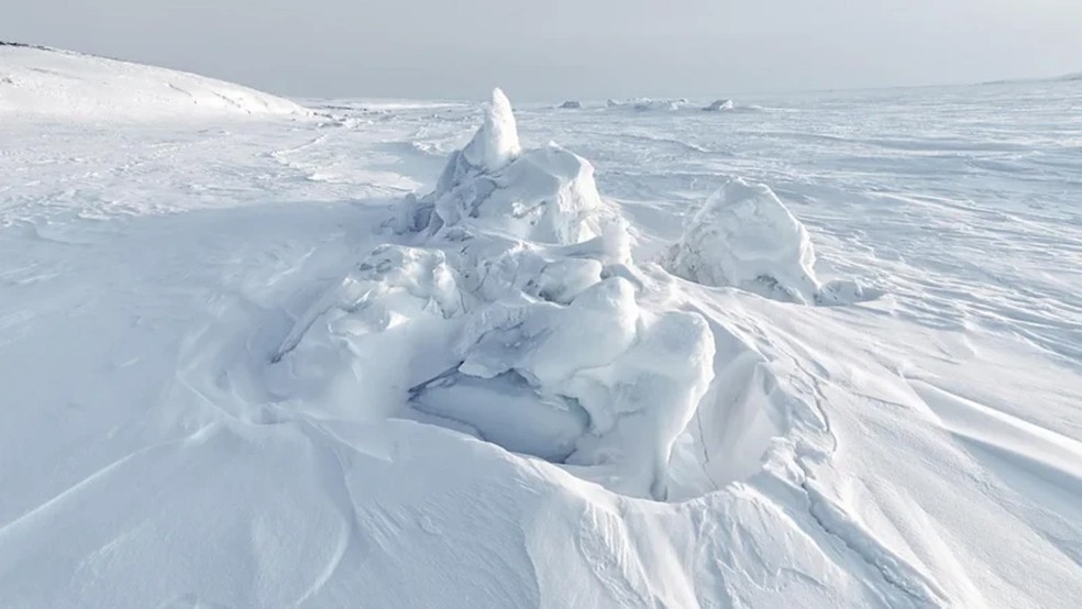 Esculturas de gelo natural, um paraíso para fotógrafos de paisagem — Foto: Kevin Hall