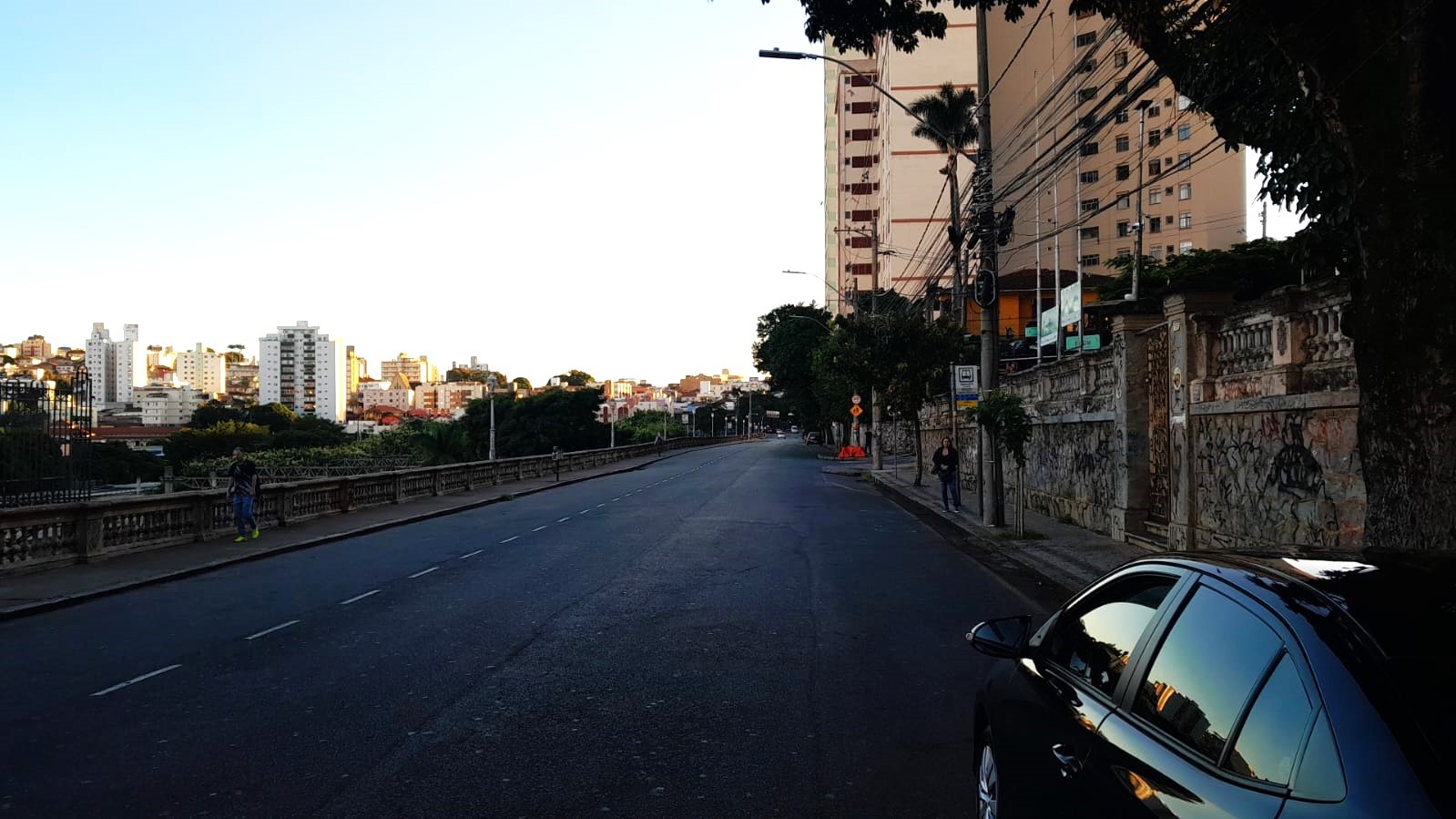Rua Sapucaí fica fechada nesta semana para testar obra de requalificação
