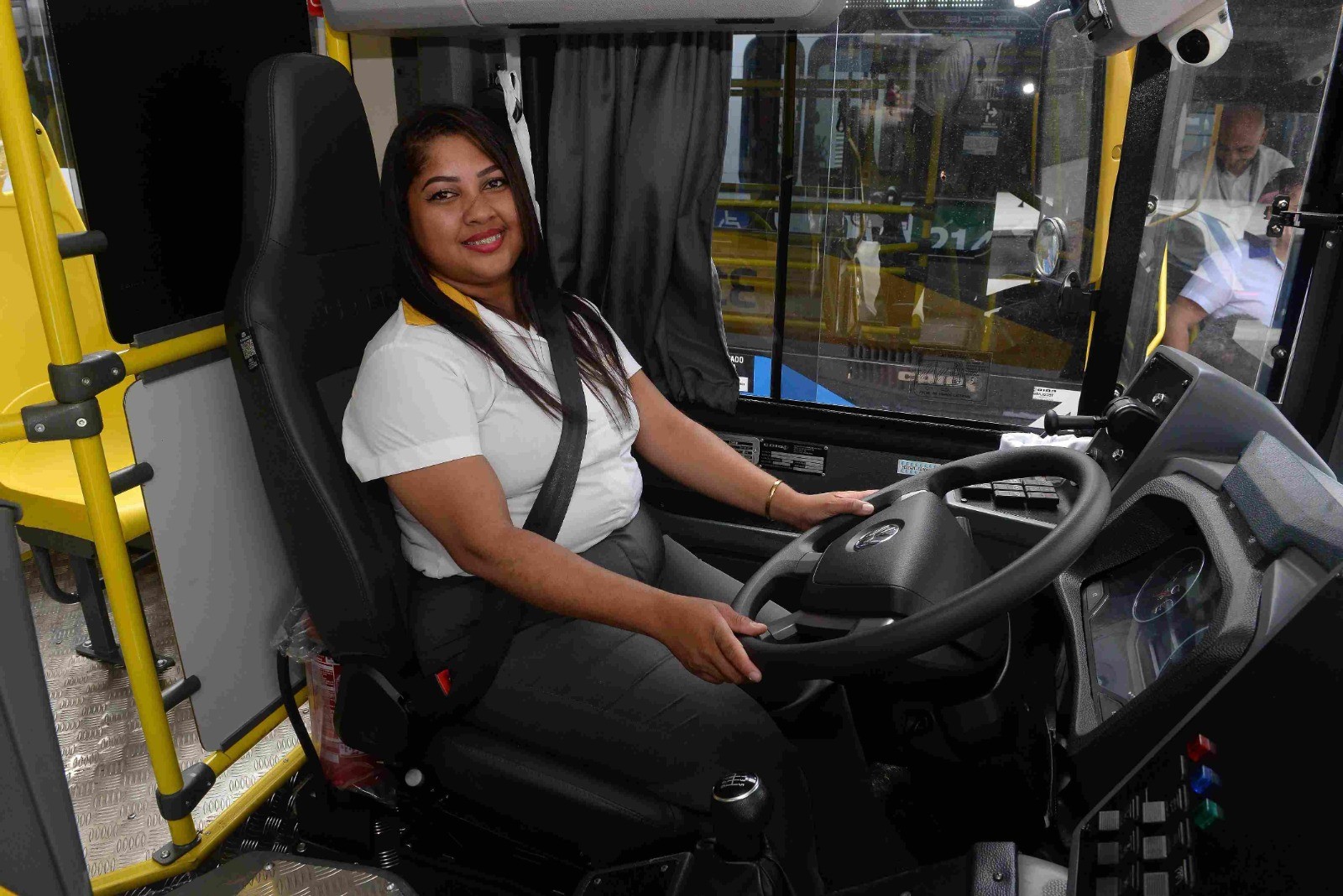 Salvador terá linhas de ônibus operadas exclusivamente por mulheres durante a Copa do Mundo Feminina 2027