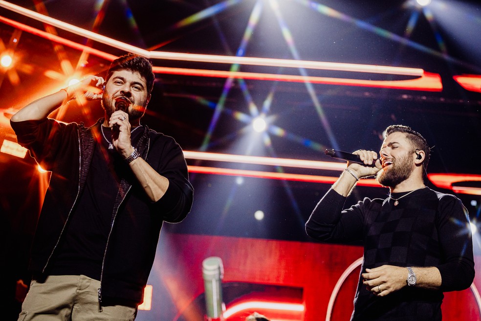 Zé Neto e Cristiano em show na Festa Junina de Votorantim (SP) — Foto: Divulgação / @off.contest
