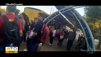 Usuários enviam vídeos de lotação nas estações de ônibus de Palmas durante o feriado