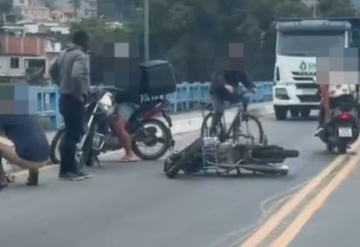 Acidente entre moto e bicicleta deixa homem ferido em Barra Mansa