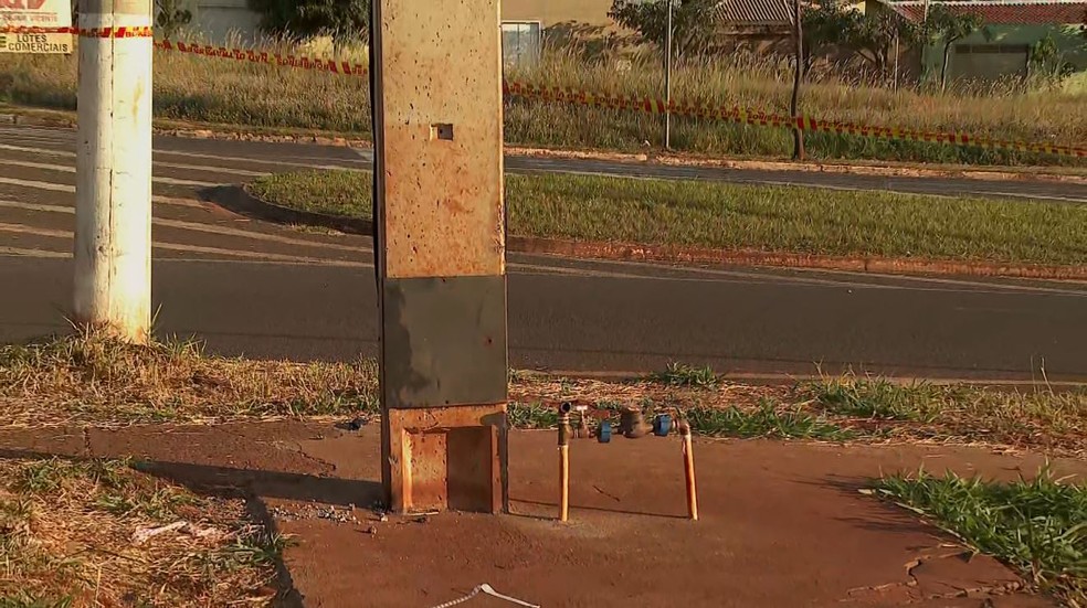 Cadu Viana Serafim morreu após encostar em poste de quadra pública em Barretos, SP — Foto: Reprodução/EPTV