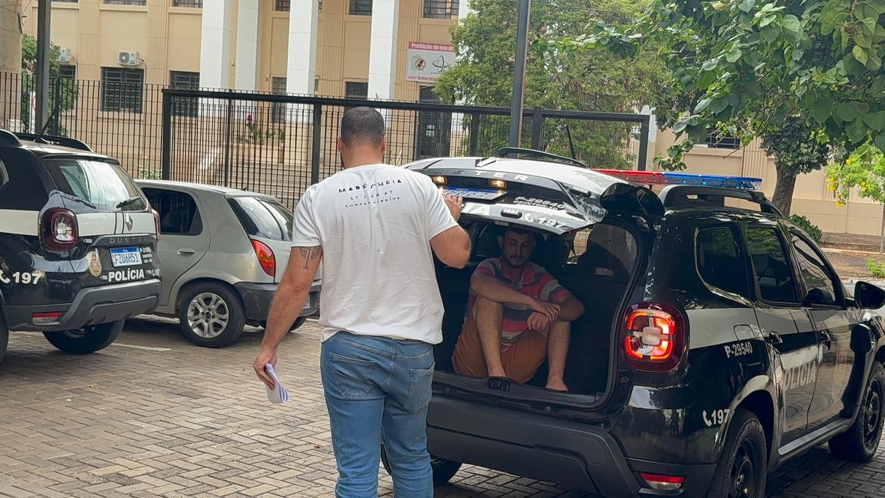 Homem é preso suspeito de usar faca para sequestrar e agredir ex-mulher após término do relacionamento 