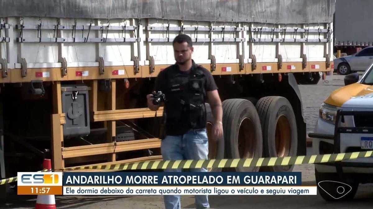 G1 - Motorista bate no carro da polícia e atropela militar na Grande  Vitória - notícias em Espírito Santo