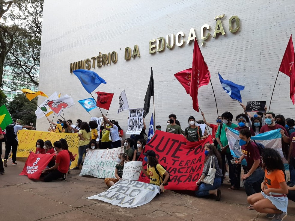 Dia do estudante é marcado por mobilizações em todo o país