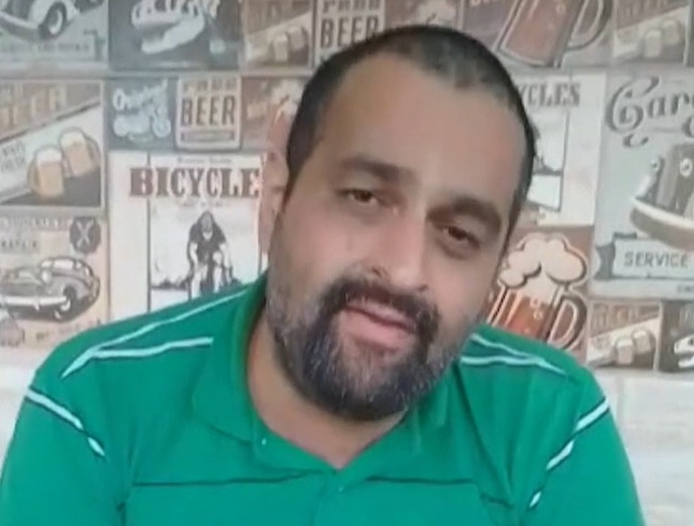 Pai de suspeito alega que tiro foi disparado acidentalmente pelo irmão do adolescente  — Foto: Reprodução/TV Bahia 