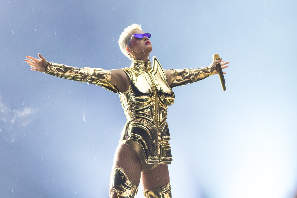 Katy Perry canta em show em São Paulo em 2018 — Foto: Celso Tavares/G1