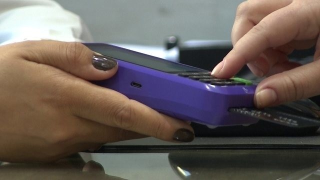 Três pessoas são presas em Maceió em operação contra desvio de maquininha de cartão de crédito para jogos ilegais