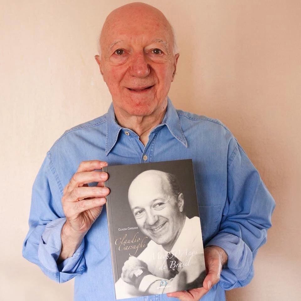 Cláudio Carsughi, ícone do jornalismo esportivo, morre aos 93 anos