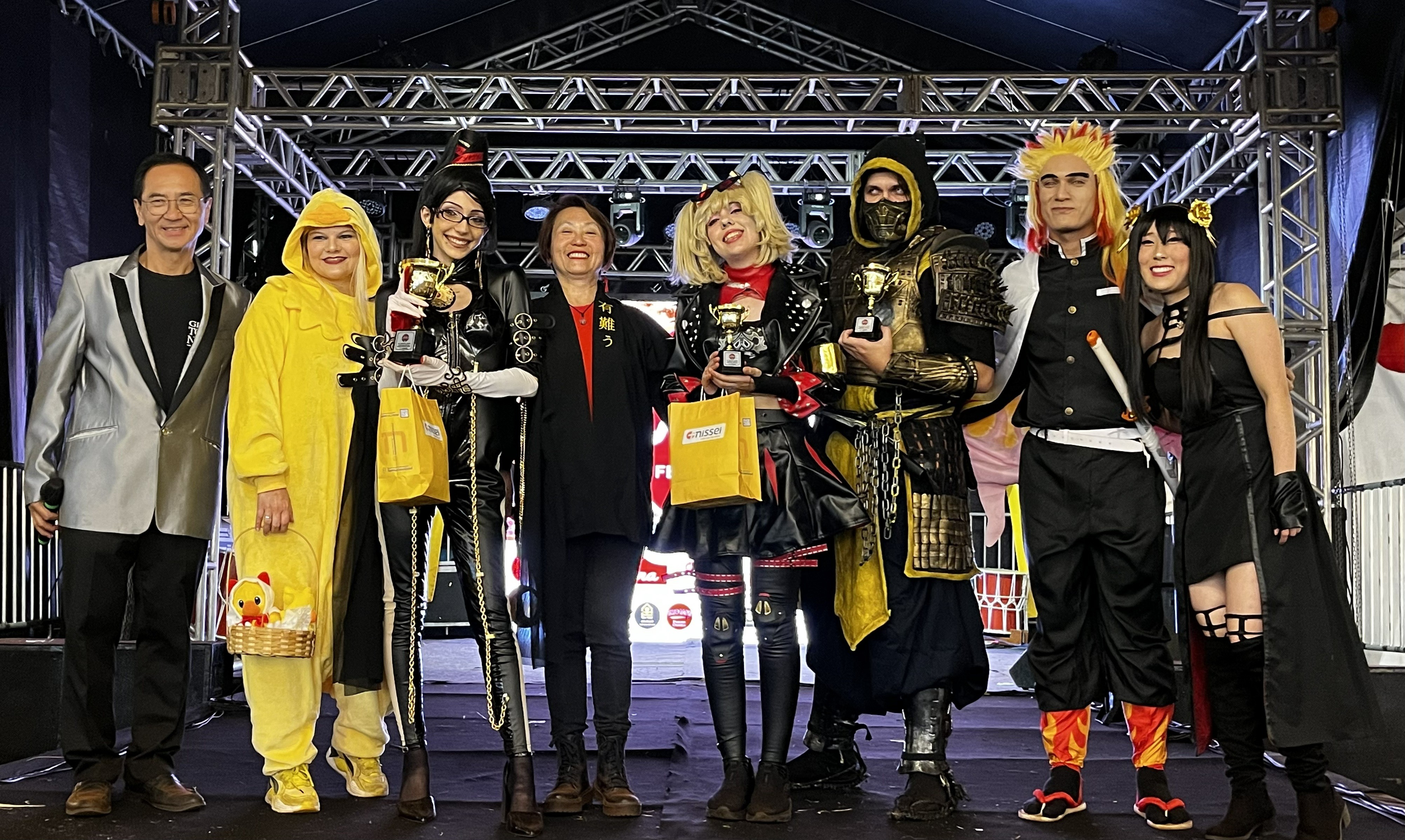Cosplayers: jovens dedicam meses de preparação para dar vida a personagens em festival em SP