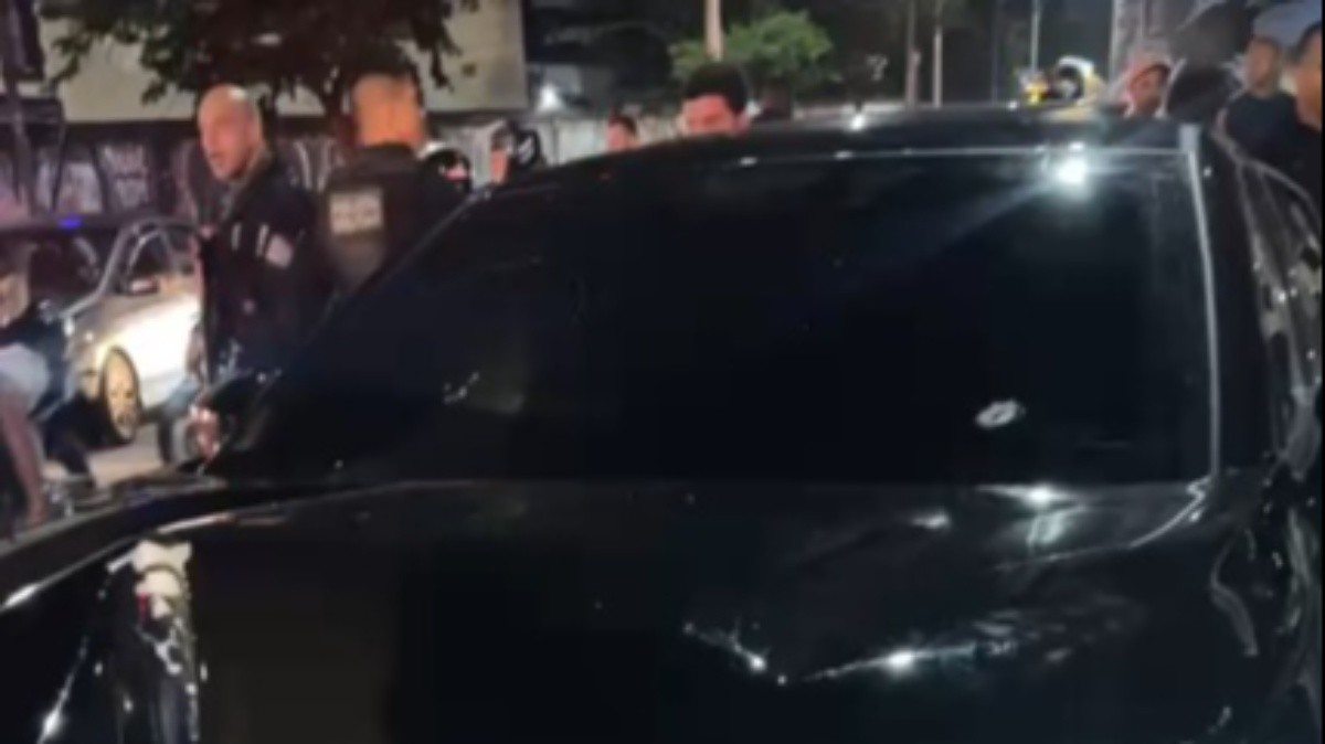 Suspeitos são presos após tiroteio envolvendo carro de luxo em Madureira; outro fica ferido